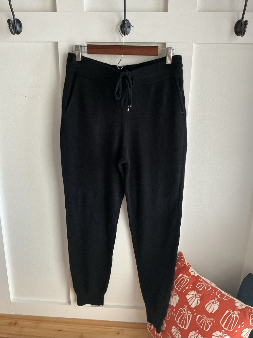 Quince Cashmere Black Knit Drawstring Joggers